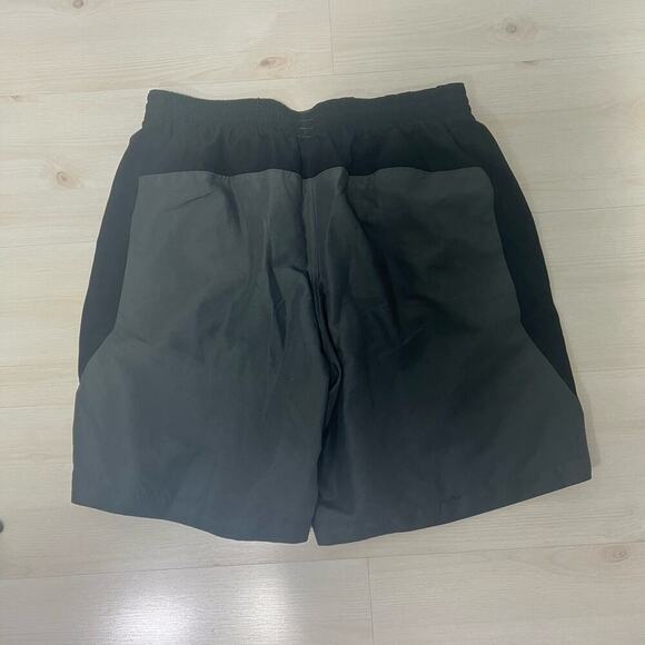 Nike Swim Trunks Men’s Size XL Gray Green Accents Lined Pockets Drawstring Waist - Picture 6 of 11